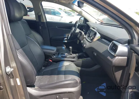 2016 Kia Sorento 3.3L Sx z USA, uszkodzony, nr VIN 5XYPKDA55GG098795